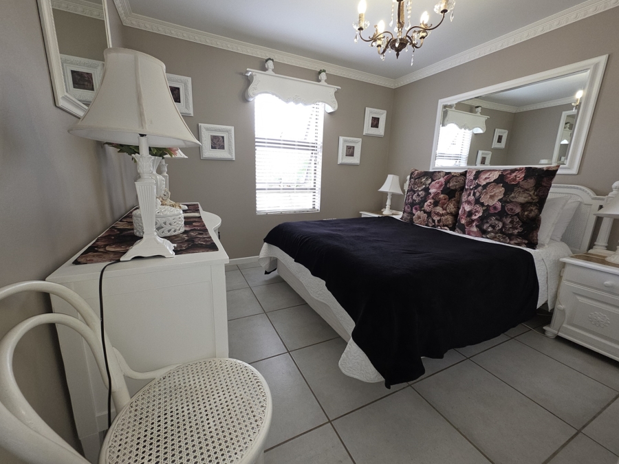 3 Bedroom Property for Sale in Struisbaai Western Cape